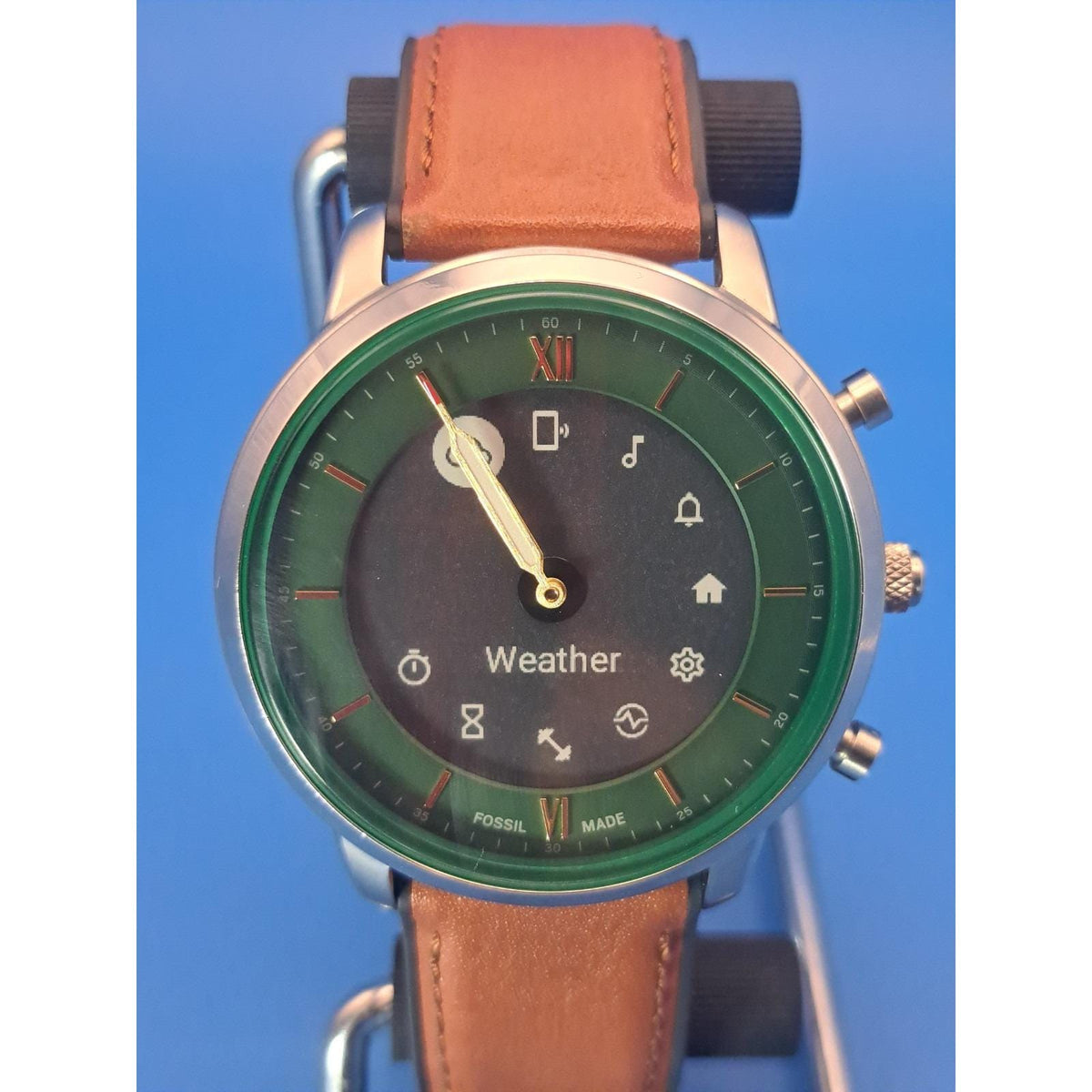 2020 Fossil Nuetra HR 45mm Mens Hybrid Smartwatch W/Charger Mint Condition