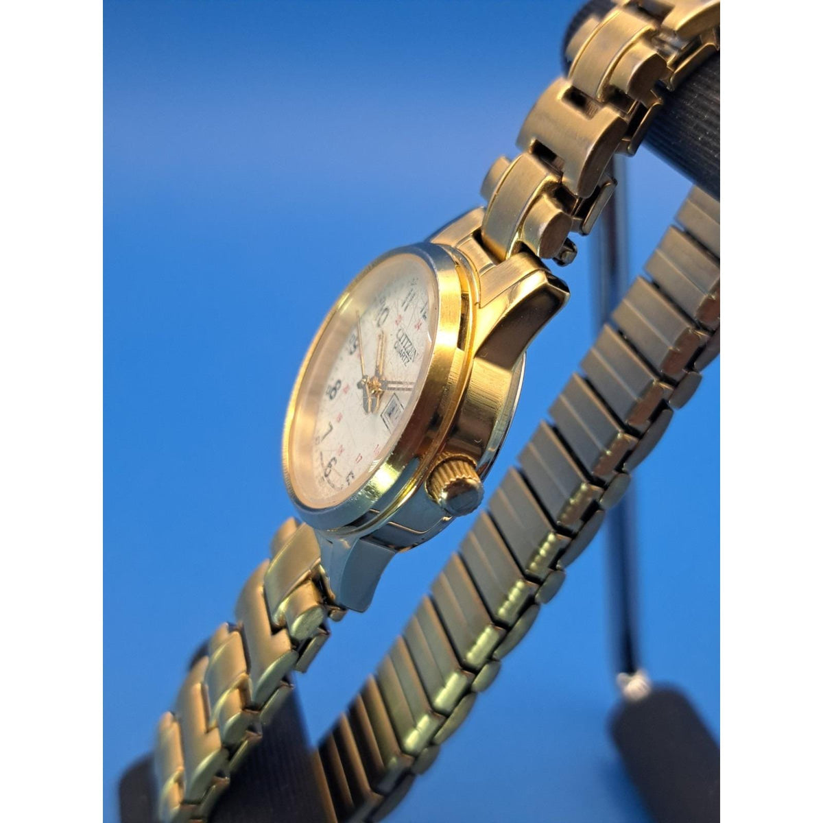 Vintage 2004 Citizen Classic Day-Date Gold 24mm Women's Quartz Watch Restored