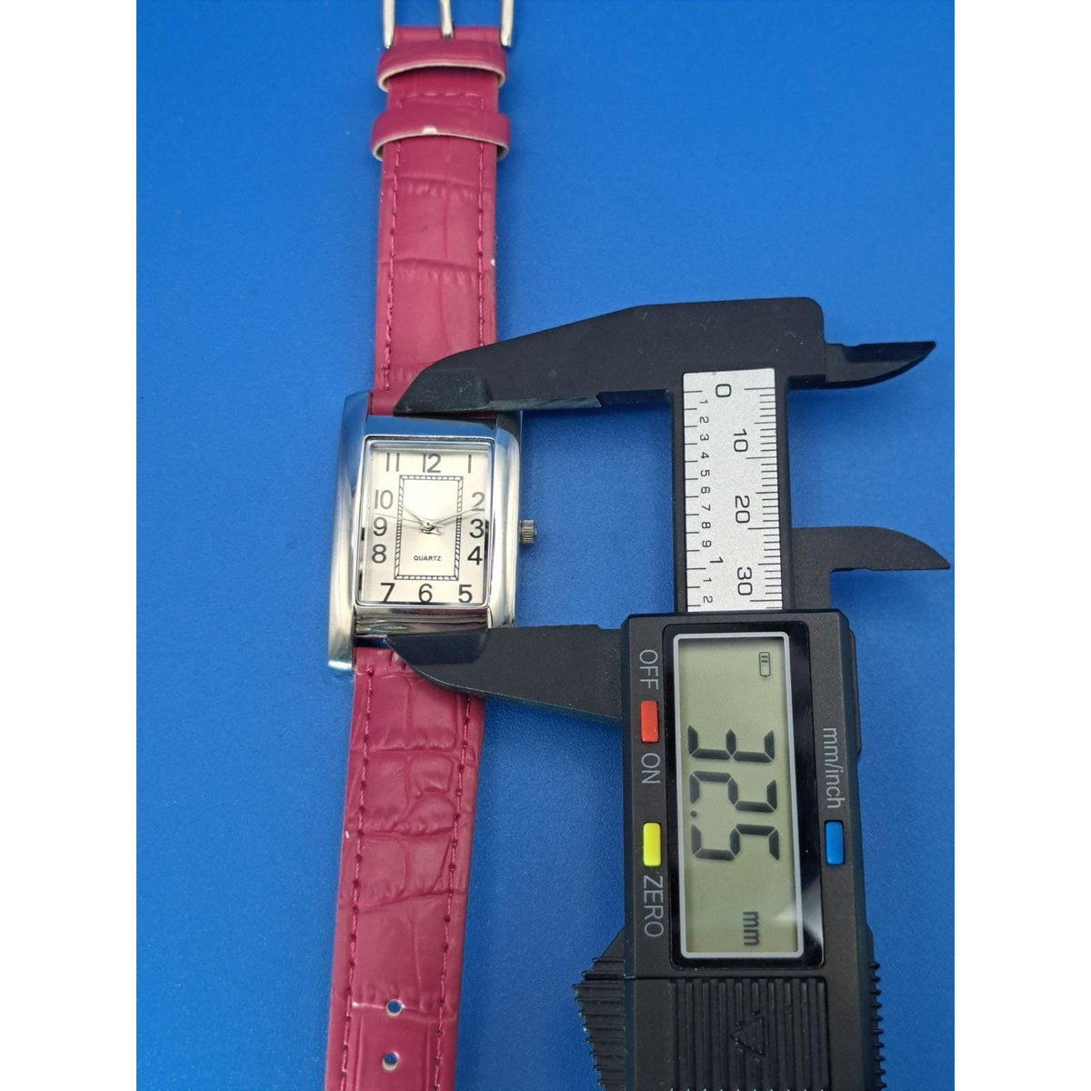Vintage 2016 Tank Women's Quartz Watch