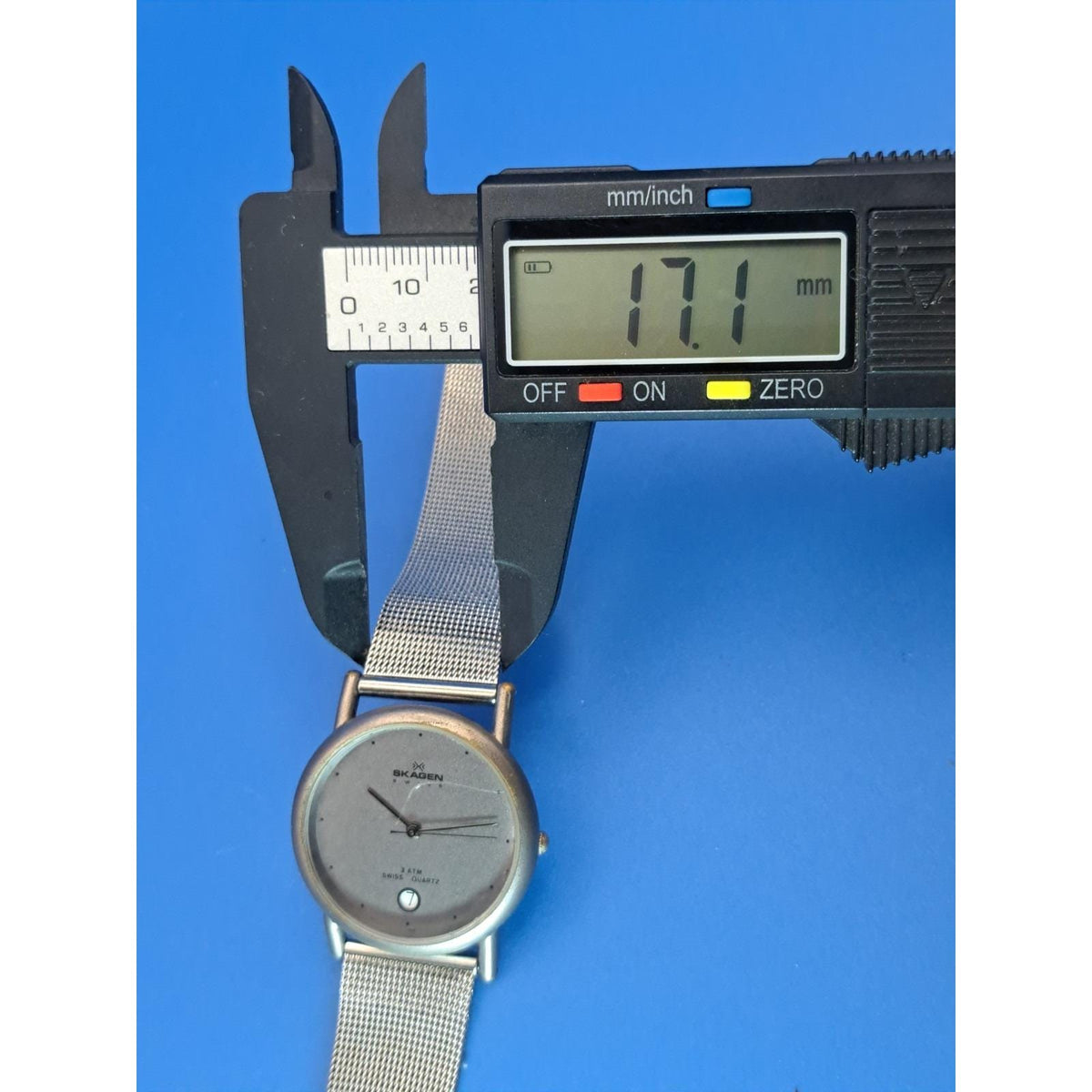 Vintage 2005 Skagen Swiss Ultra-Thin Charcoal 32mm Women's Quartz Watch Restored