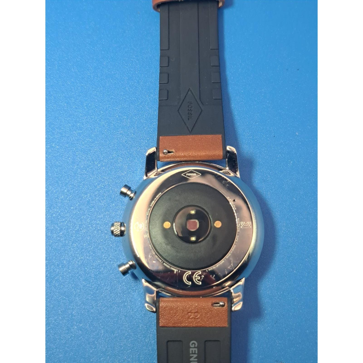 2020 Fossil Nuetra HR 45mm Mens Hybrid Smartwatch W/Charger Mint Condition