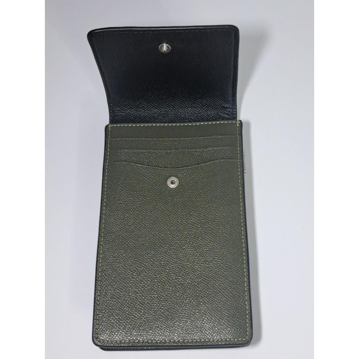 Vintage 2017 Coach Olive Green Crossgrain Leather Phone Wallet Clutch Luxury Bag