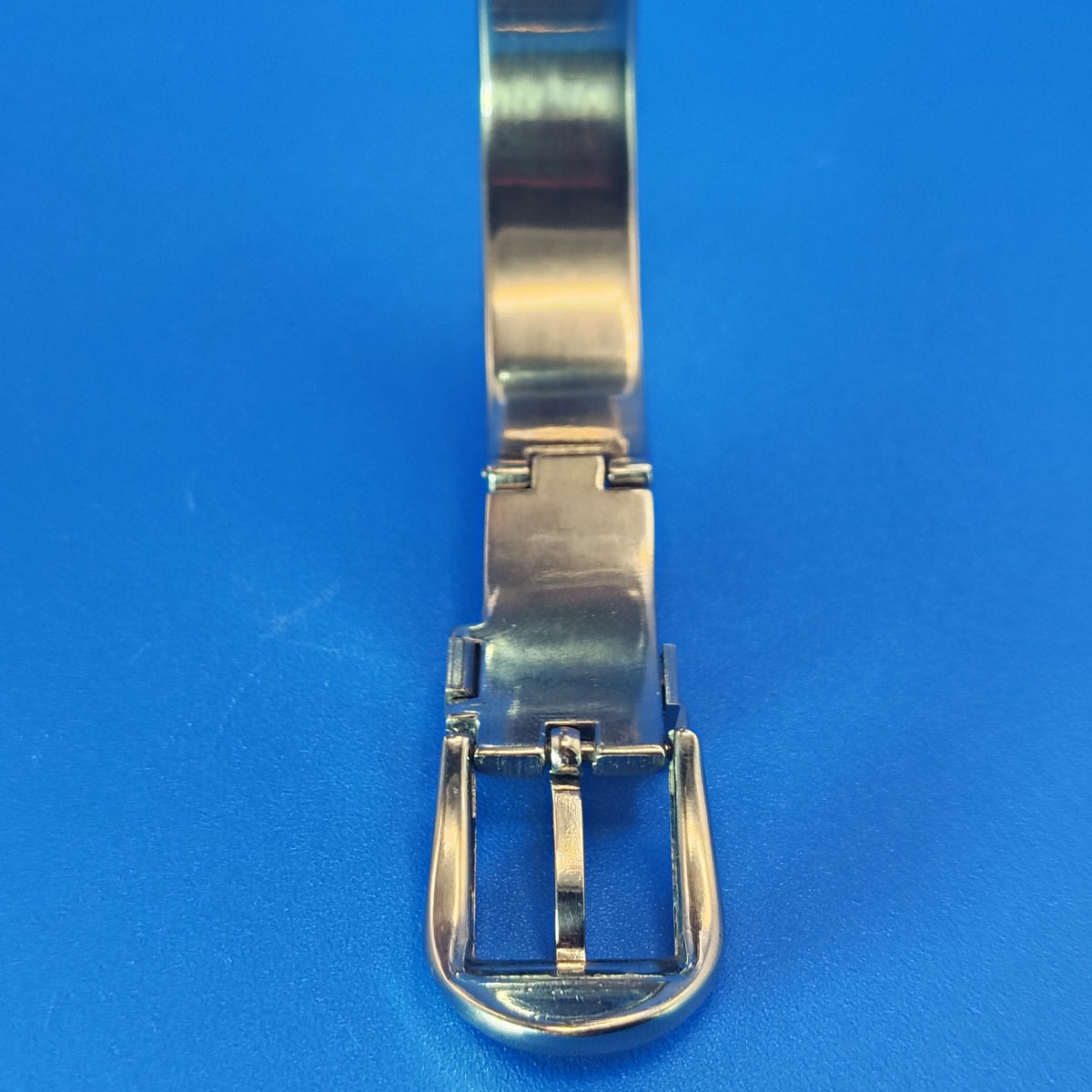 Vintage 1990 Authentic GUCCI Bangel Swiss Made Women's Quartz Luxury Watch SS Strap Fully  Restored