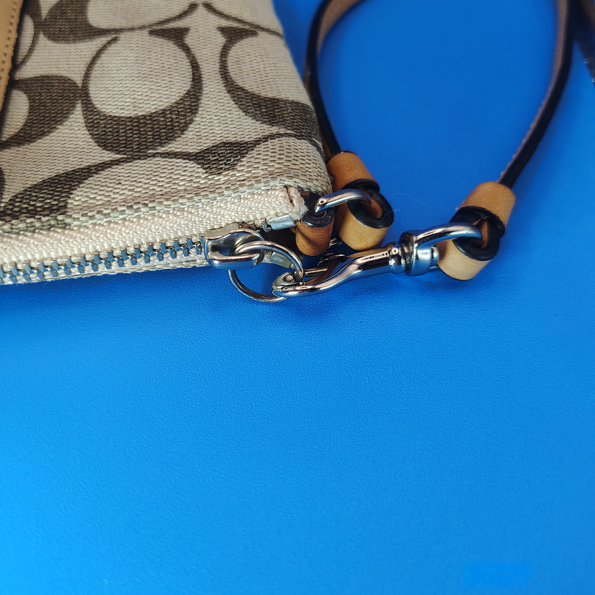 Vintage 2008 Authentic Coach Signature Canvas Women's Luxury Wristlet Wallet Bag Restored