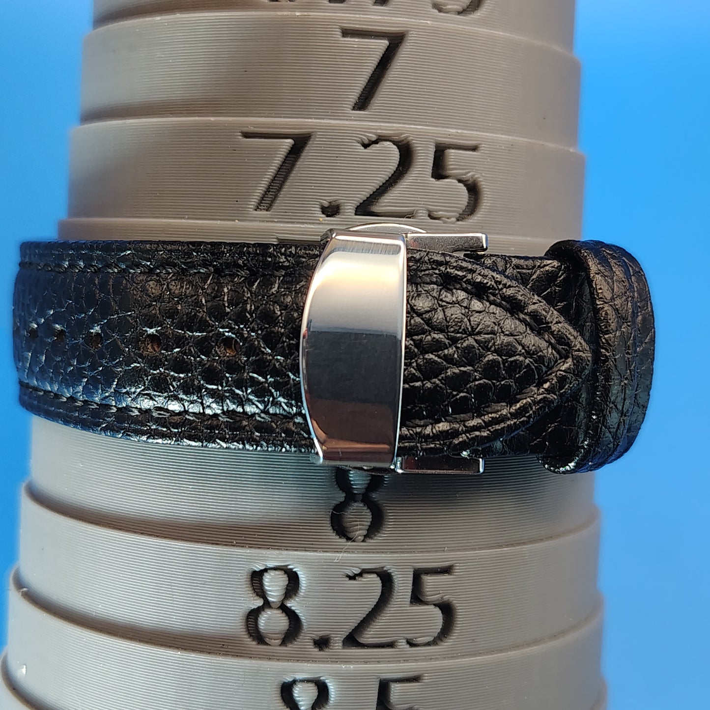 Vintage 1998 Waltham Diver Style 36mm Mens Quartz Watch New Leather Strap Resto