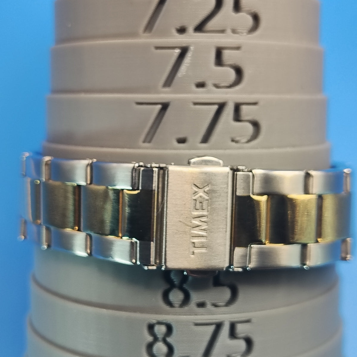 Vintage 2006 Timex 38mm Two Tone Mens Quartz Dress Watch Stainless Steel