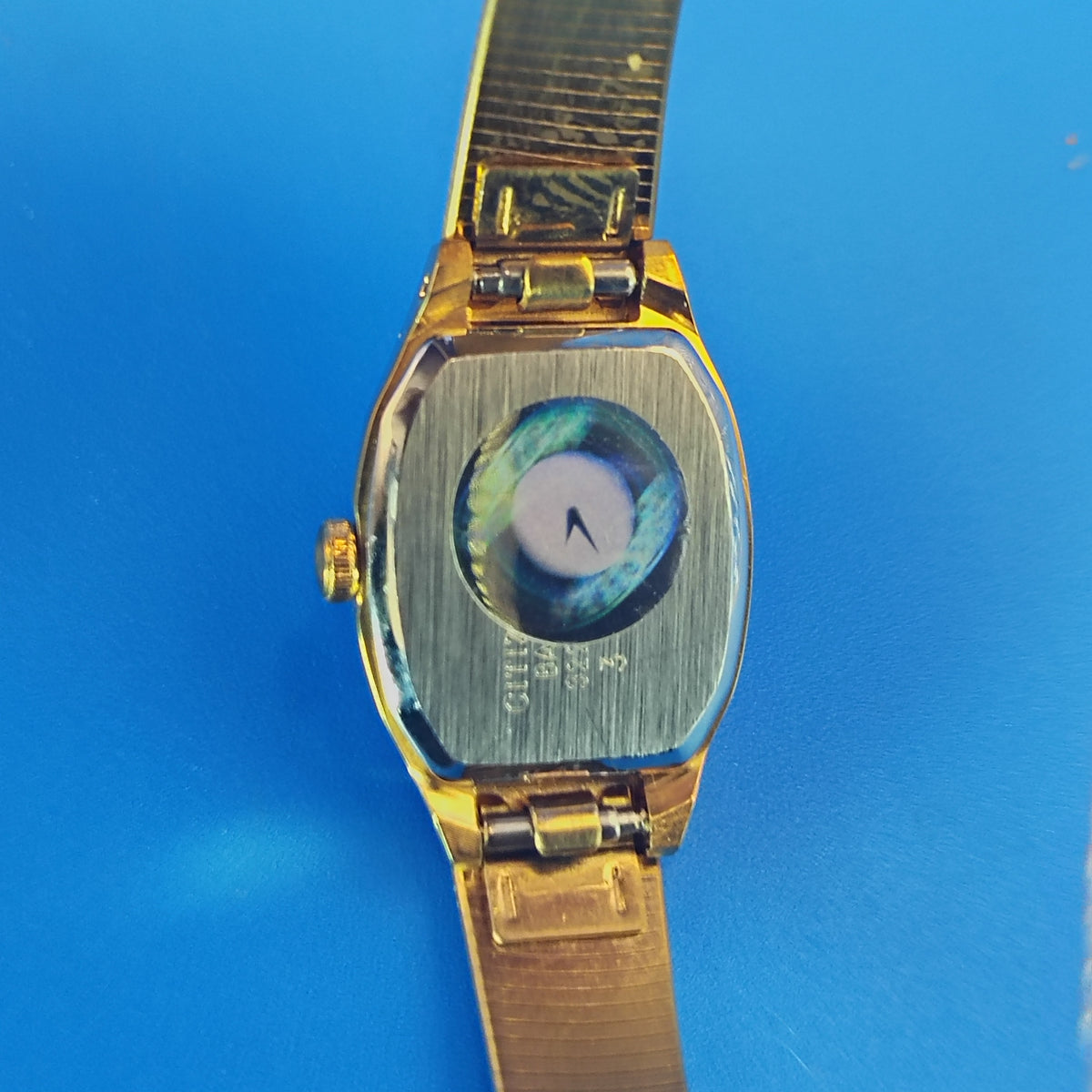 Vintage 1986 Citizen Japanese Made 16mm Women's Petite Quartz Cocktail Watch Size 4
