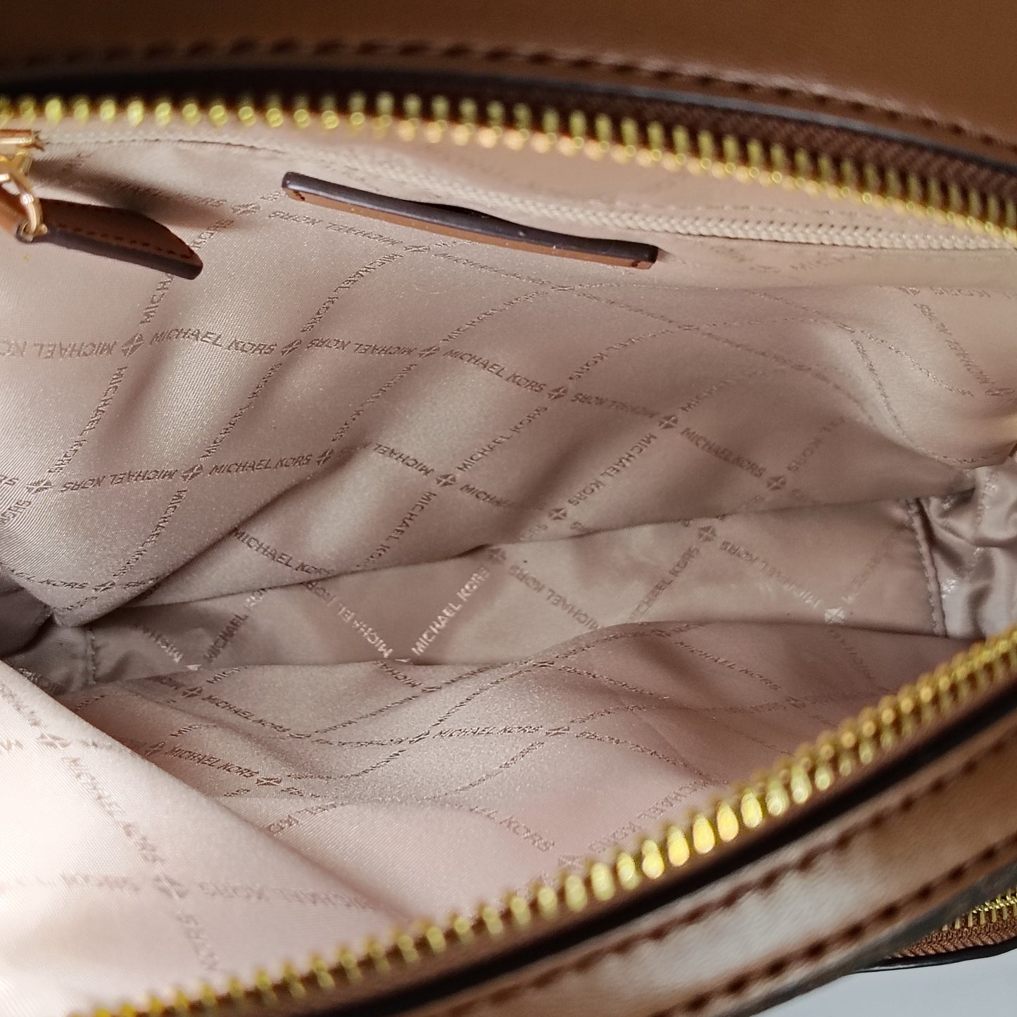 2020 Michael Kors Abbey Medium Logo Monogram Women's Backpack Bag Mint Condition