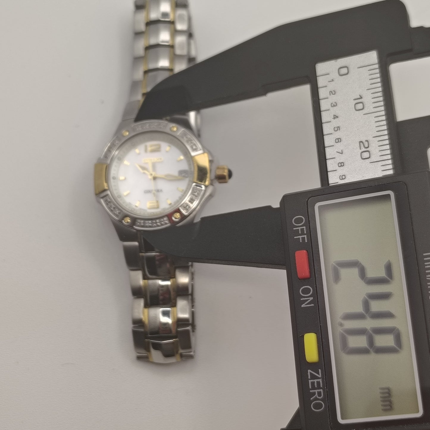 Vintage 2006 Seiko Coutura Solar Genuine Diamond Bezel Japanese Made Women's Quartz Luxury Watch