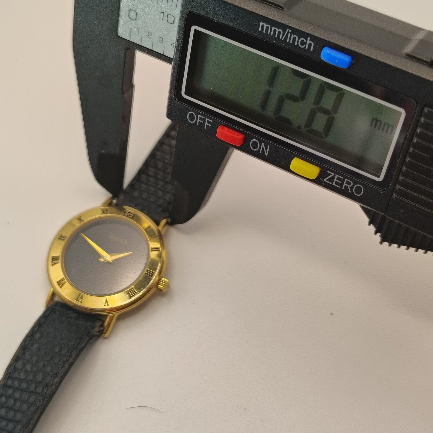 Vintage Authentic GUCCI 3001L Swiss Made Womens Quartz Luxury Watch Lizard Skin Fully Restored