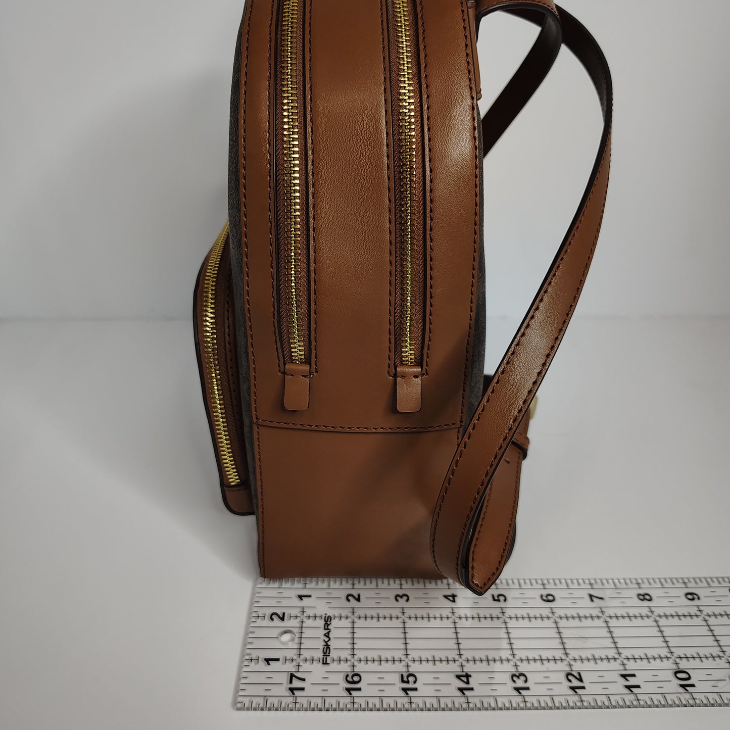 2020 Michael Kors Abbey Medium Logo Monogram Women's Backpack Bag Mint Condition