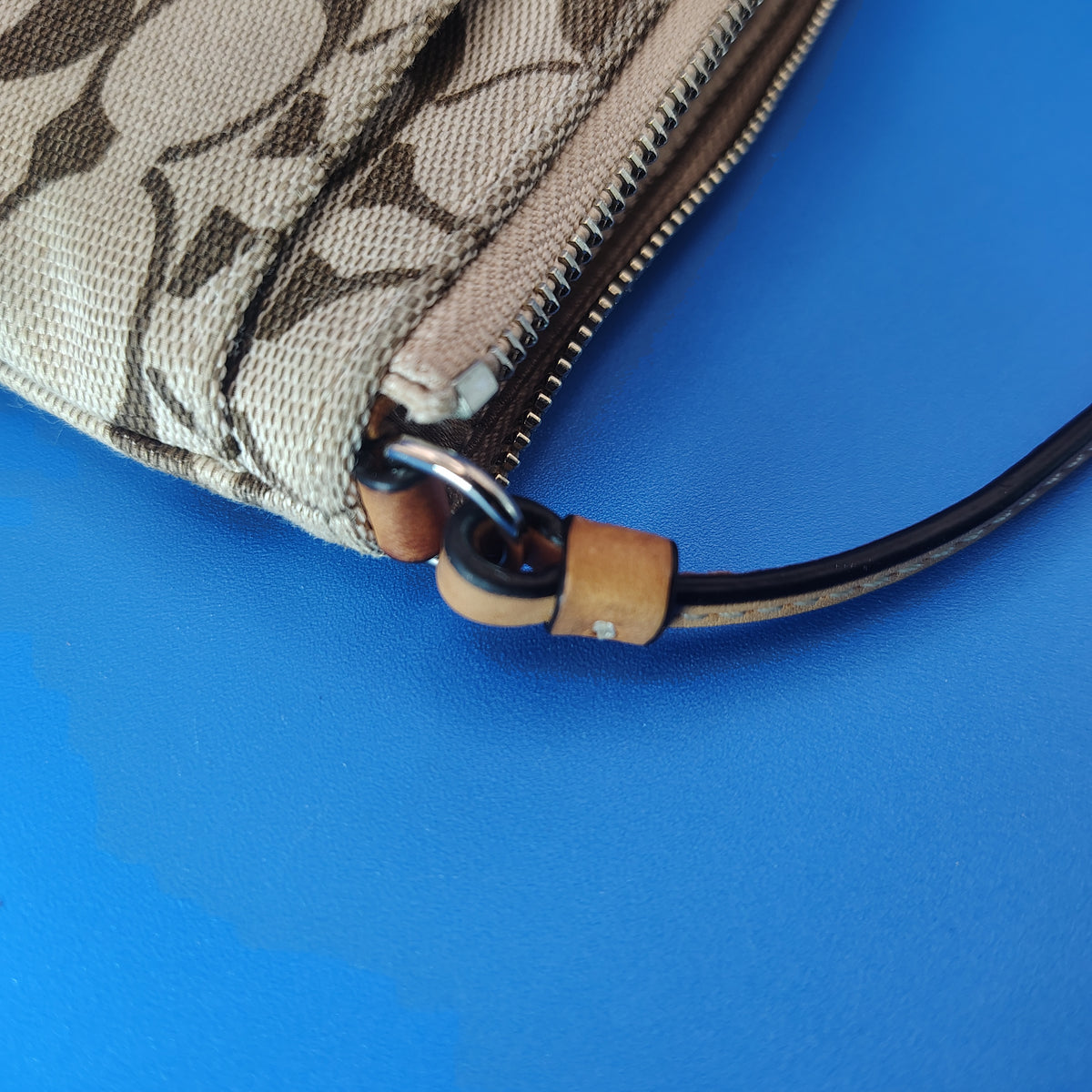 Vintage 2008 Authentic Coach Signature Canvas Women's Luxury Wristlet Wallet Bag Restored