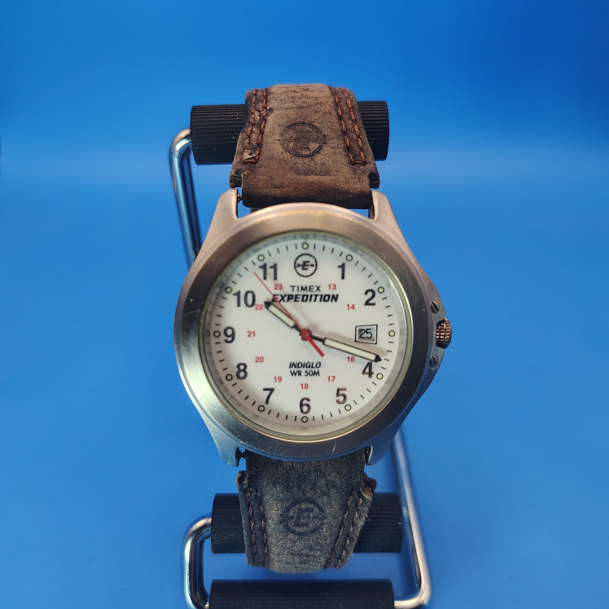 Vintage Timex Expedition Date 38mm Mens Quartz Watch Leather Strap (No Indiglo)