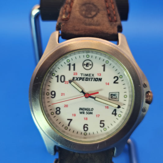 Vintage Timex Expedition Date 38mm Mens Quartz Watch Leather Strap (No Indiglo)