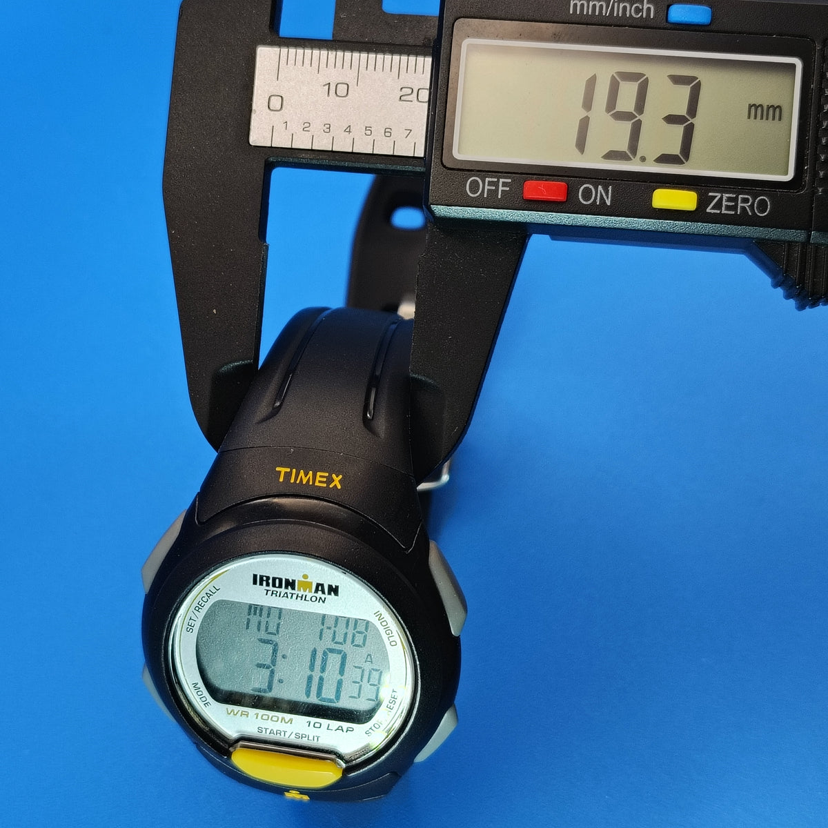 Vintage 2002 Timex INDIGLO Triathlon 10 Lap 40mm Mens Digital Sports Watch