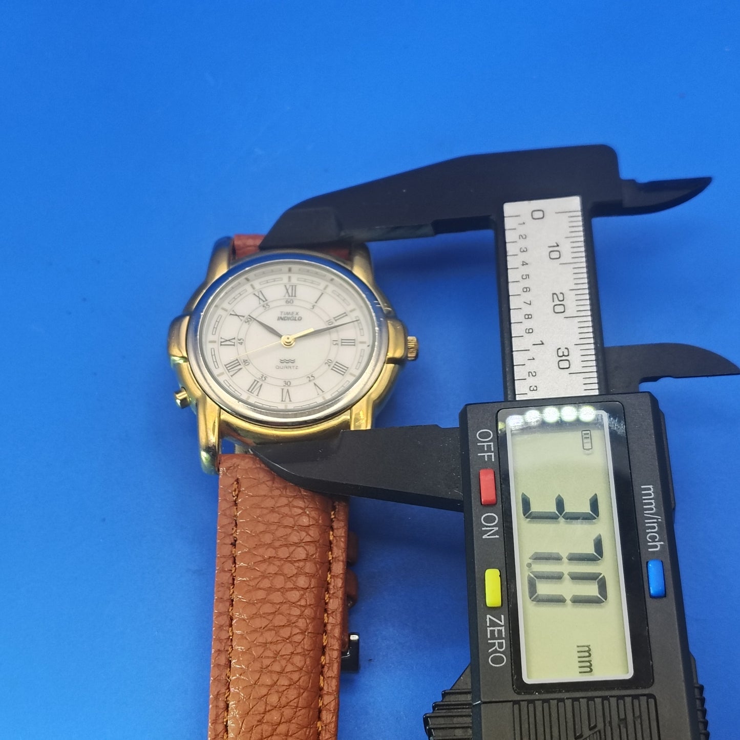 Vintage 1994 Timex Roman Dial 37mm Mens Quartz Dress Watch Restored *No Indiglo