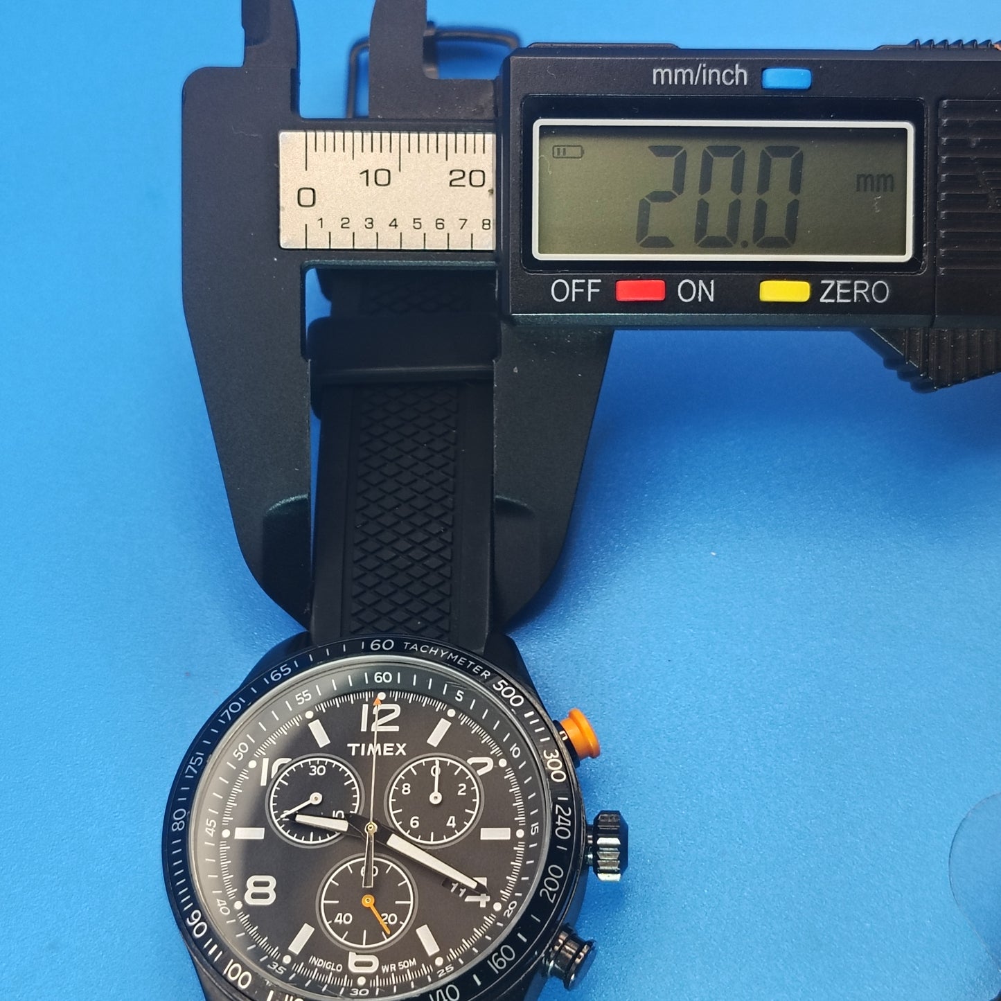 Vintage 2010 Timex Expedition Sport Chronograph 42mm Mens Quartz Watch 50M *Mint Condition