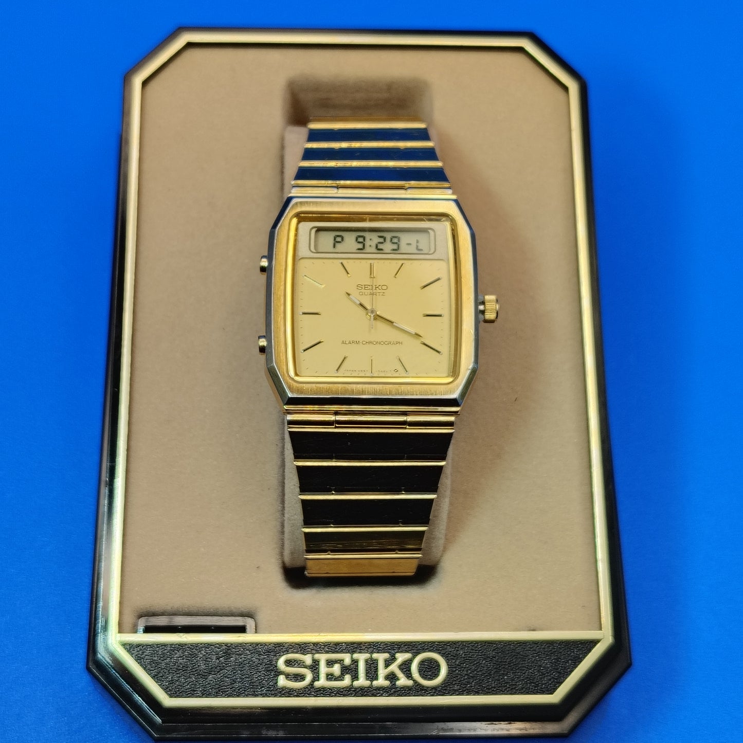 Vintage 1984 Seiko H557-5319 Ana-Digi Dual Time Chronograph Mens Quartz Watch