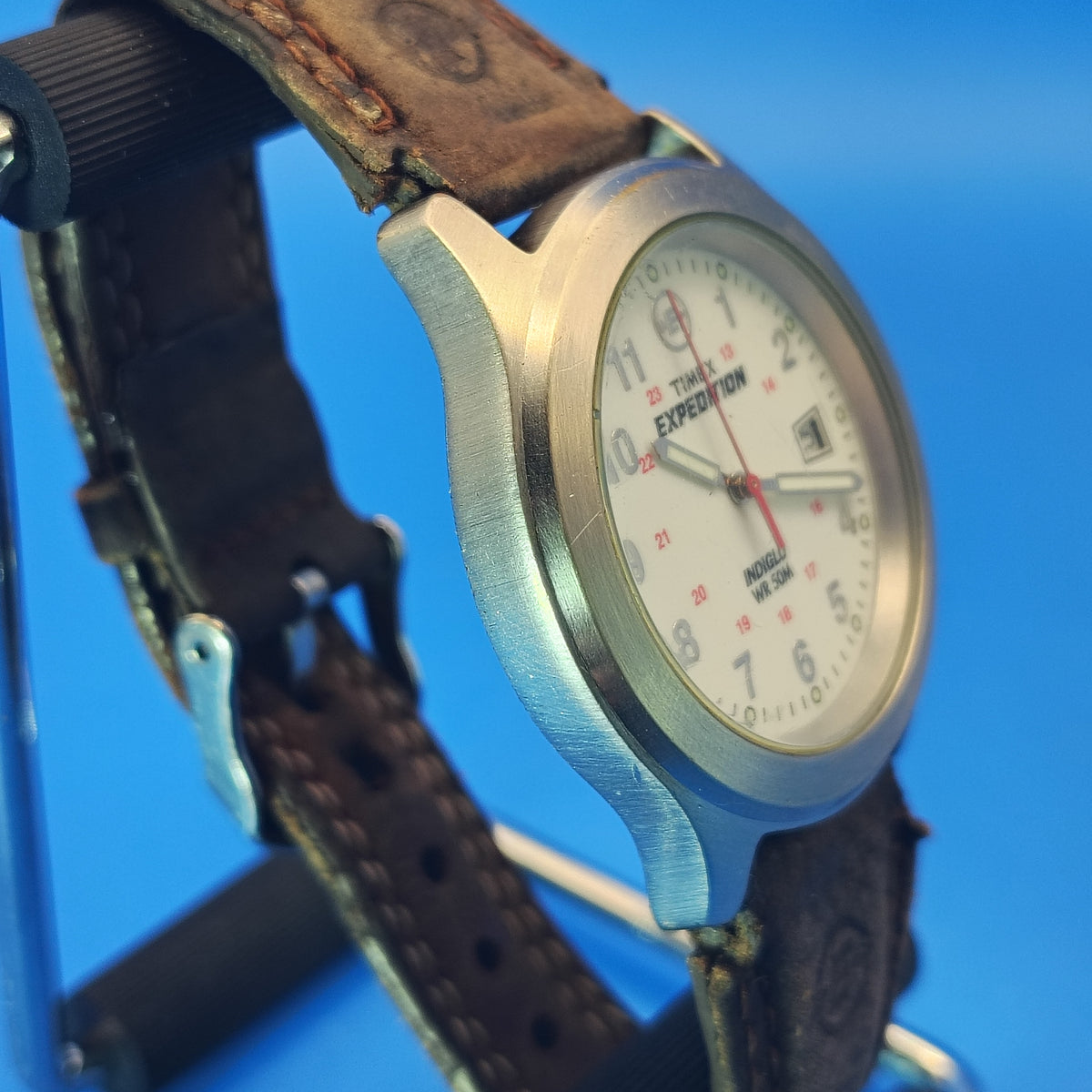 Vintage Timex Expedition Date 38mm Mens Quartz Watch Leather Strap (No Indiglo)
