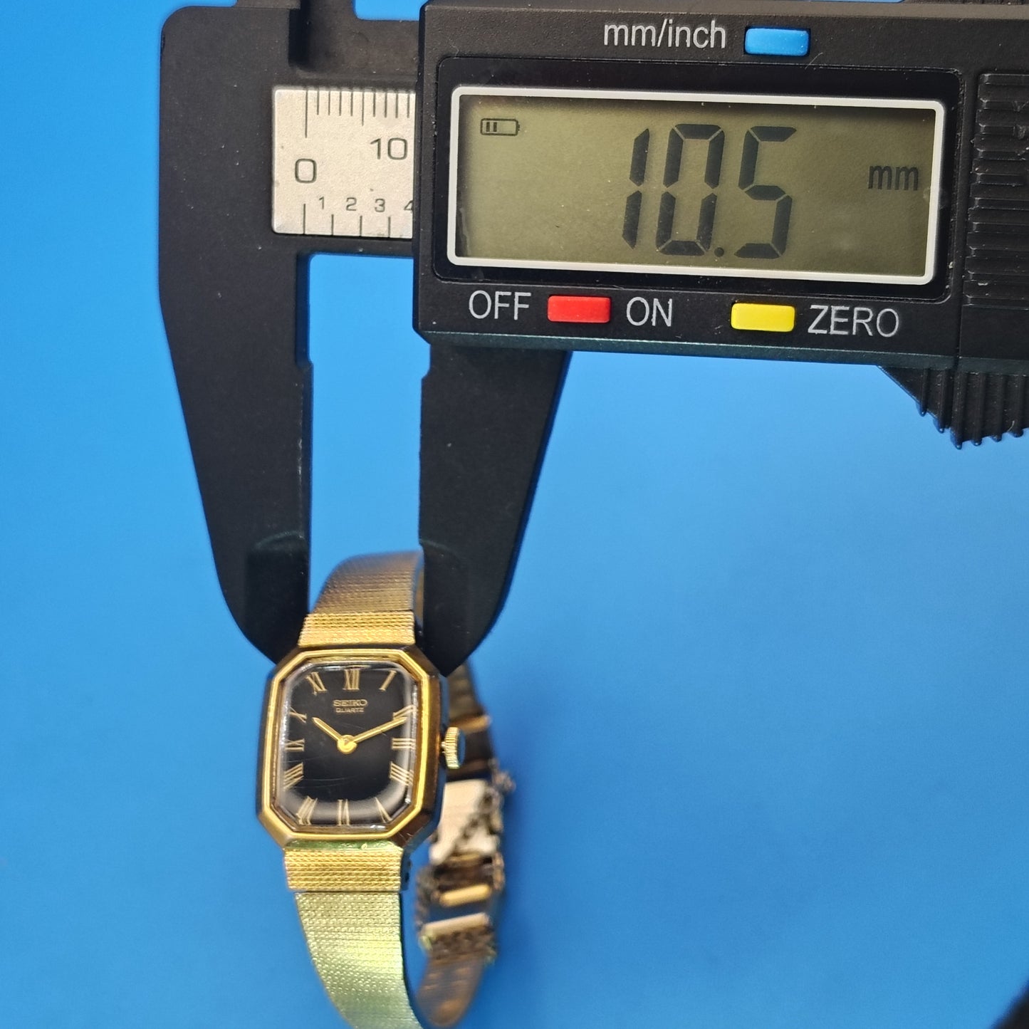 Vintage 1982 Seiko Japan 18mm Octogon  Women's Quartz Cocktail Watch Restored
