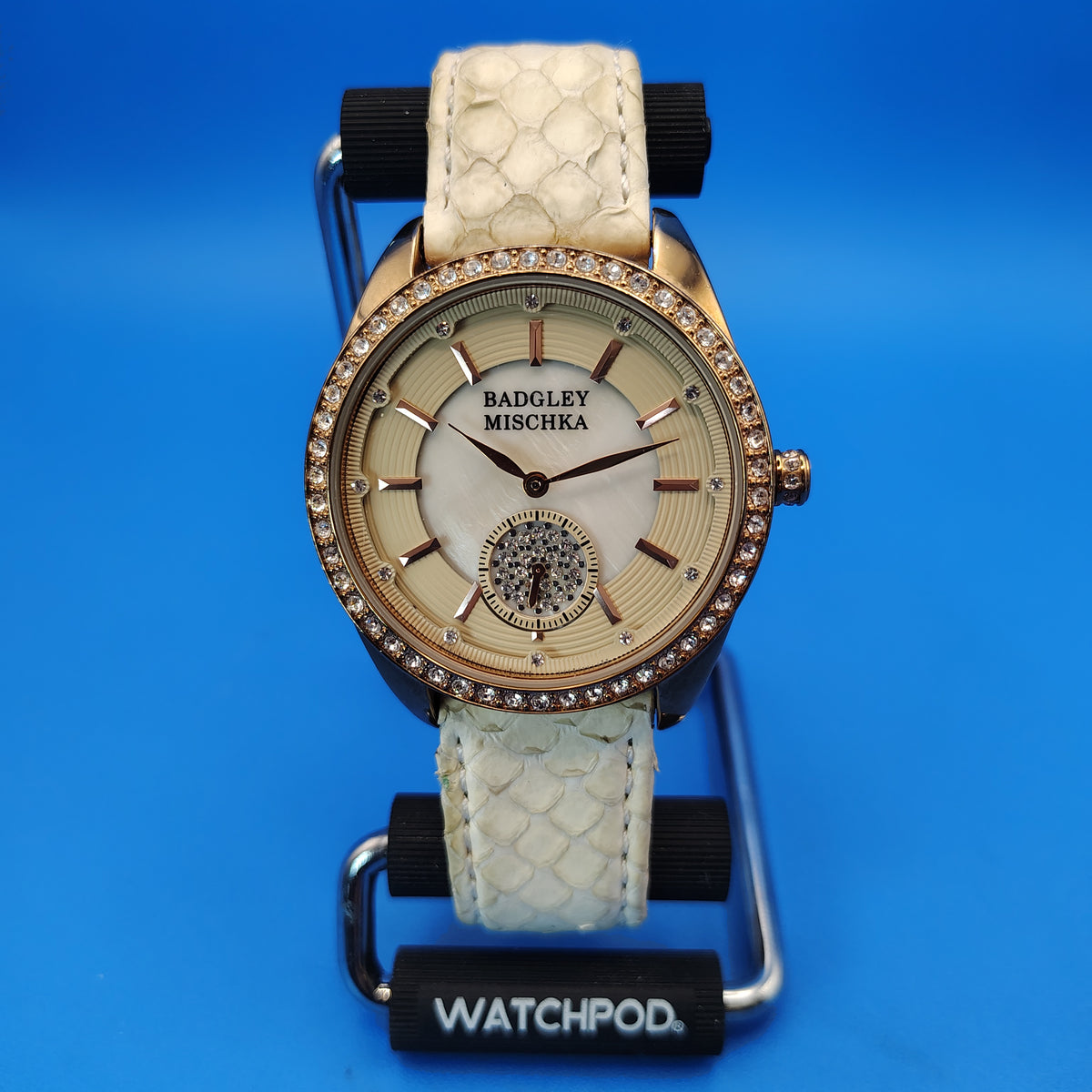 Vintage 2006 Bradgley Mischka Mother of Pearl 40mm Womens Luxury Watch Snake Skin Strap