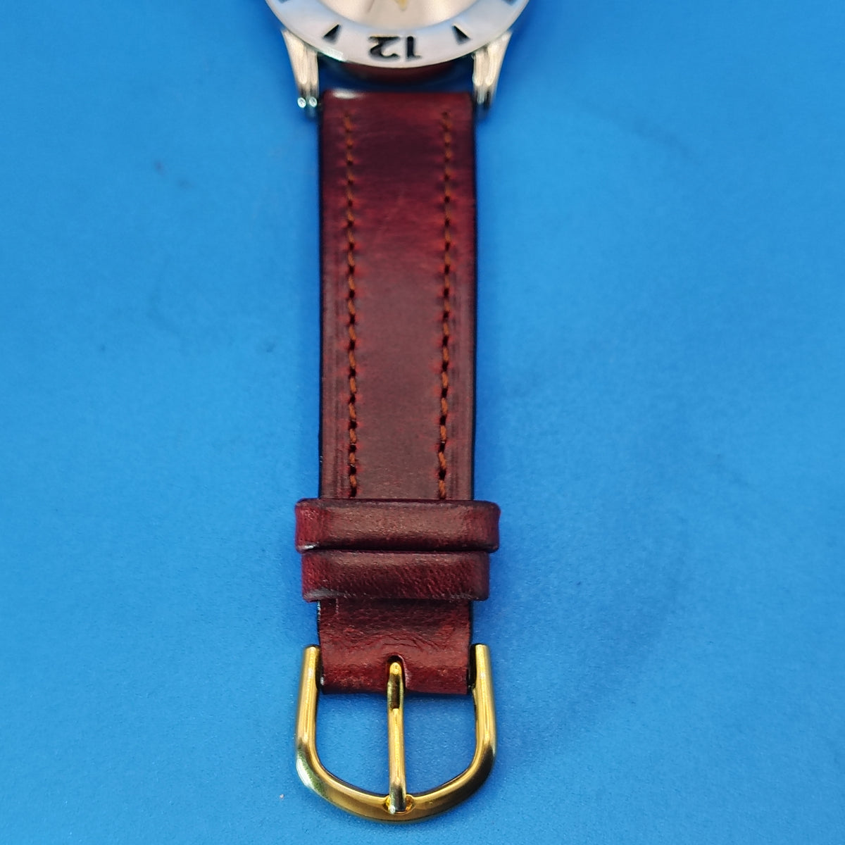 Vintage 2006 Canada Maple Leaf Japan Movt Leather 34mm Unisex Quartz Watch Clearance