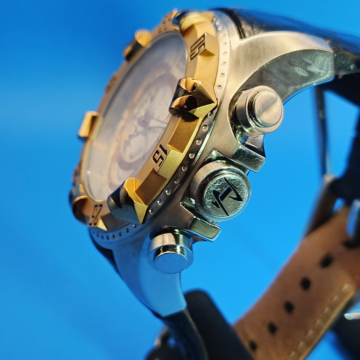 Vintage 2010 Invicta Reserve Excersion 11010 Chronograph Swiss Made 50mm Mens Quartz Watch Restored