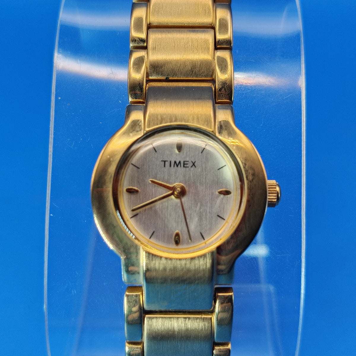 Vintage 1992 Timex 30mm Integrated Bracelet Women's Quartz Watch Size 6.25