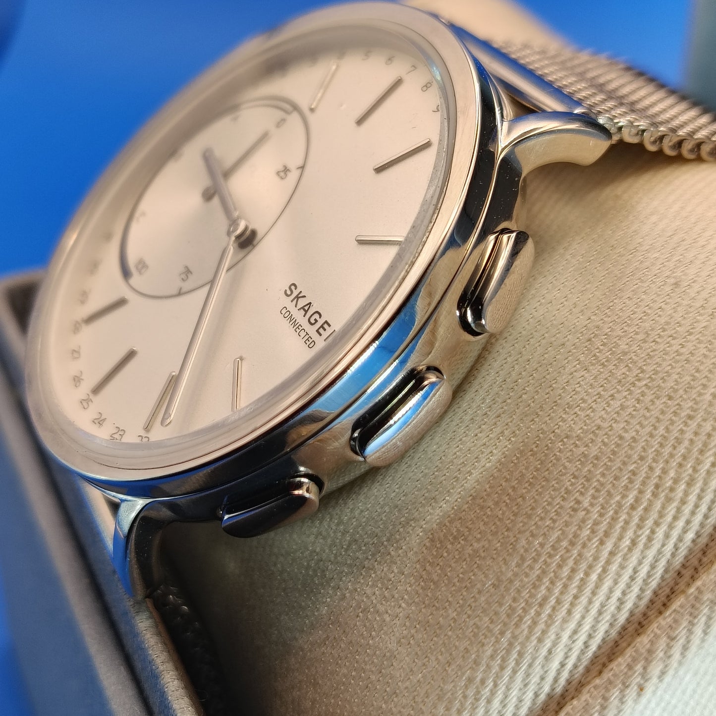 Retro 2017 Skagen Connect Hybrid Quartz Mens 42mm SMRT Watch W/ App Full Set