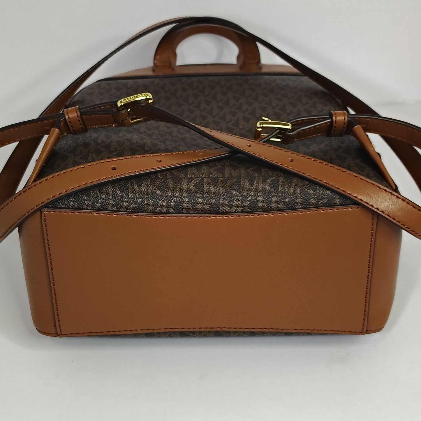 2020 Michael Kors Abbey Medium Logo Monogram Women's Backpack Bag Mint Condition