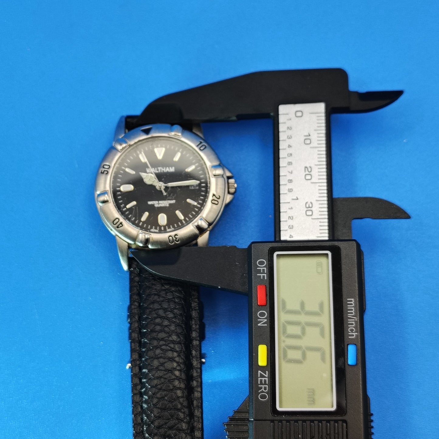 Vintage 1998 Waltham Diver Style 36mm Mens Quartz Watch New Leather Strap Resto