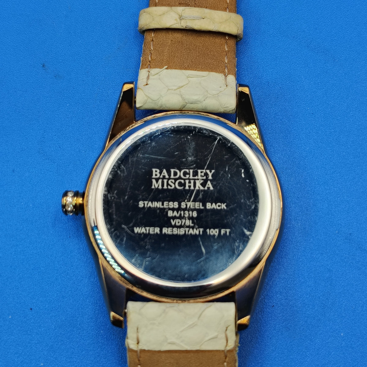 Vintage 2006 Bradgley Mischka Mother of Pearl 40mm Womens Luxury Watch Snake Skin Strap