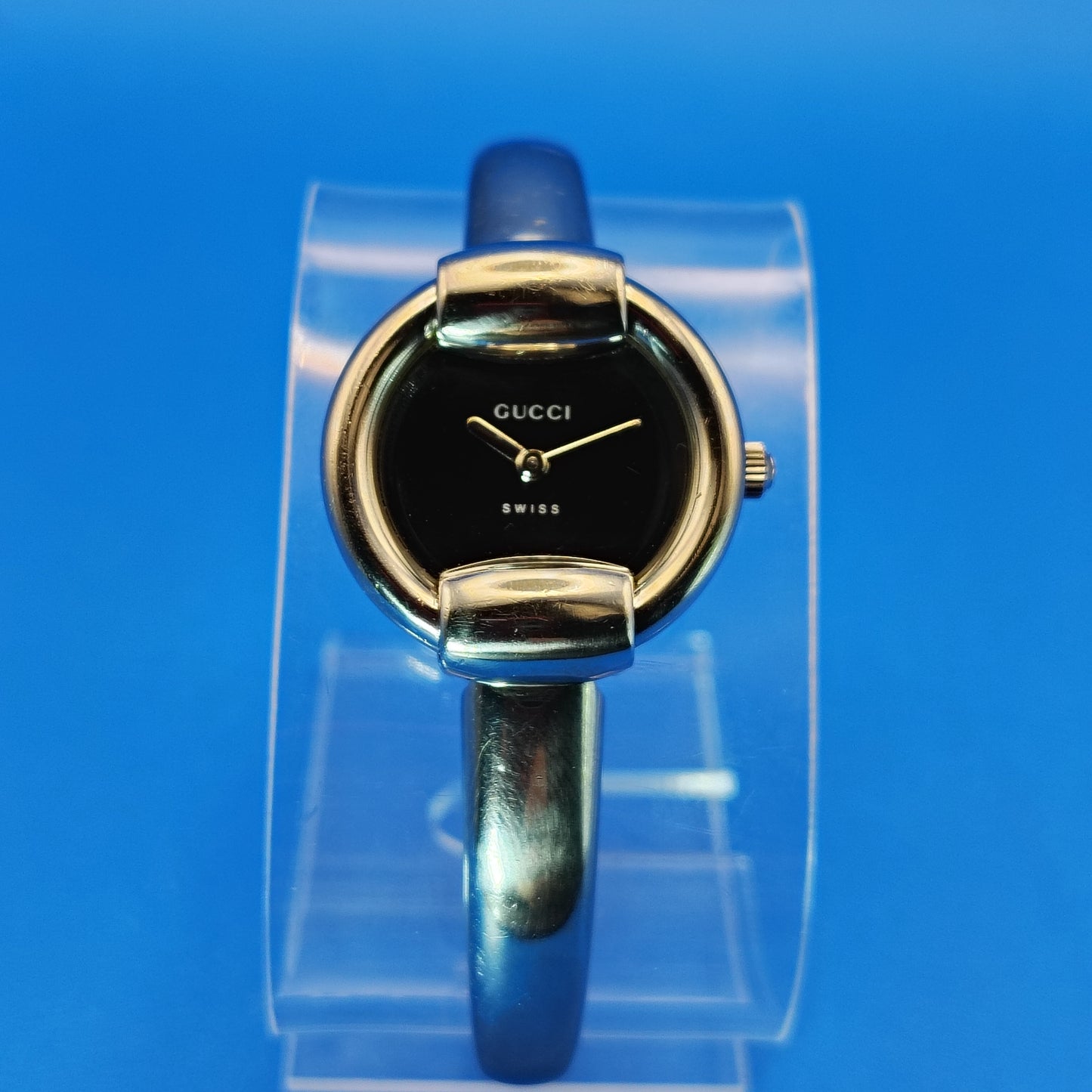 Vintage 1994 Authentic Gucci 1400L Swiss Women's Quartz Bangle Luxury Watch Restored