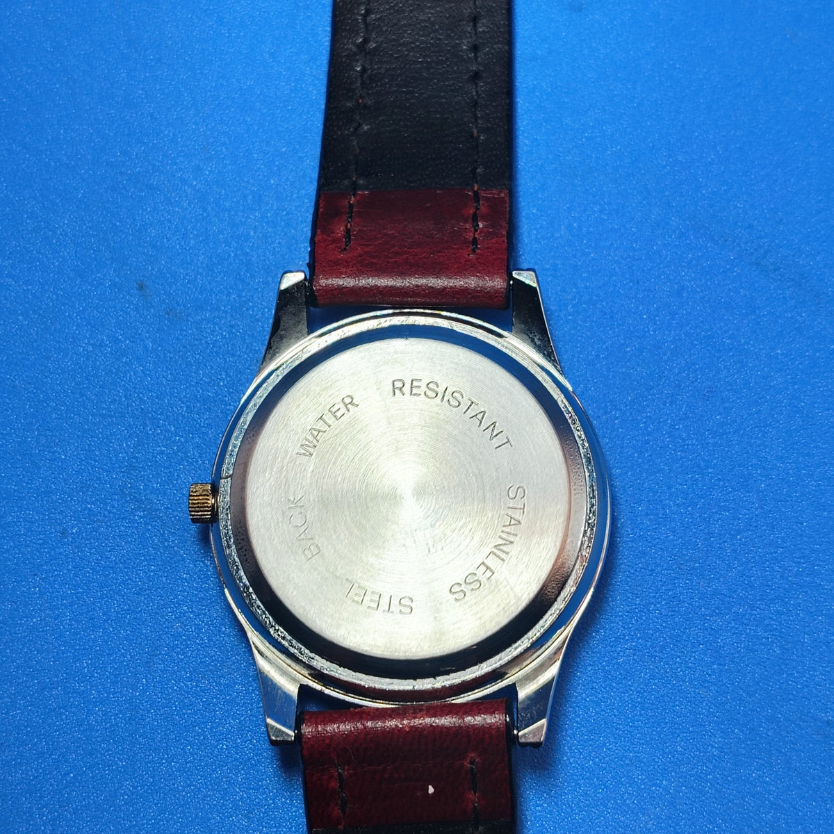 Vintage 2006 Canada Maple Leaf Japan Movt Leather 34mm Unisex Quartz Watch Clearance