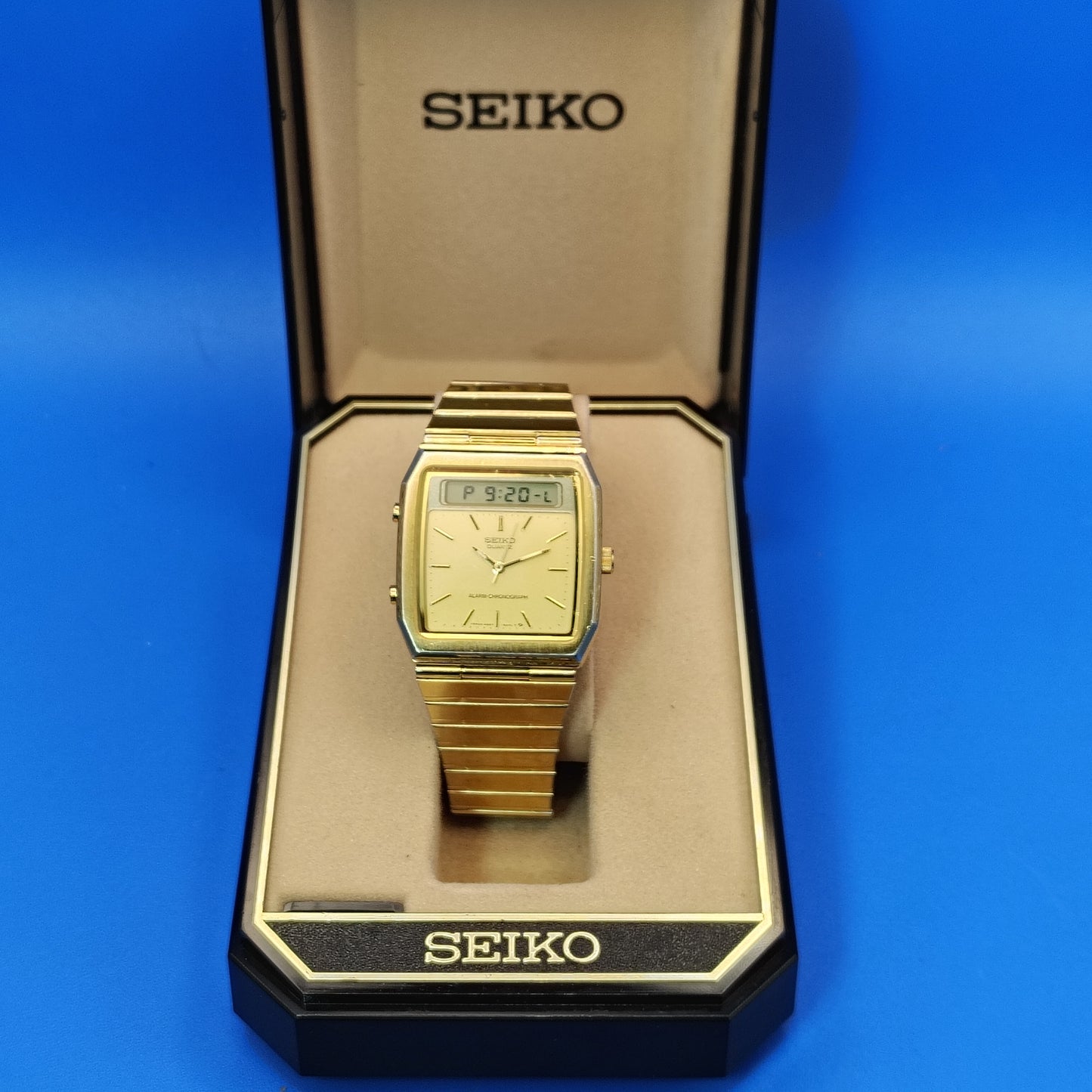 Vintage 1984 Seiko H557-5319 Ana-Digi Dual Time Chronograph Mens Quartz Watch