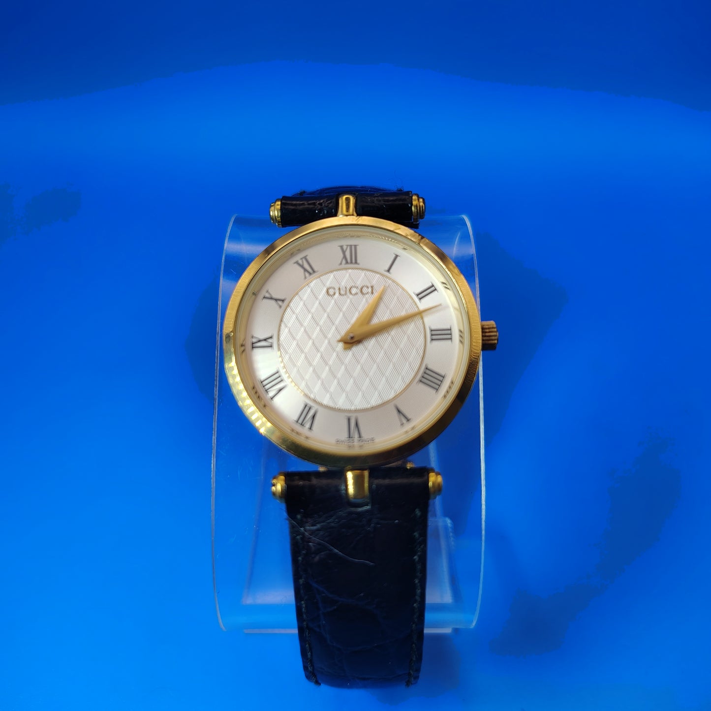 Vintage 1993 Gucci 3000M Swiss Made Mens Luxury Quartz Watch Exotic Lizard Skin Band Fully Resored