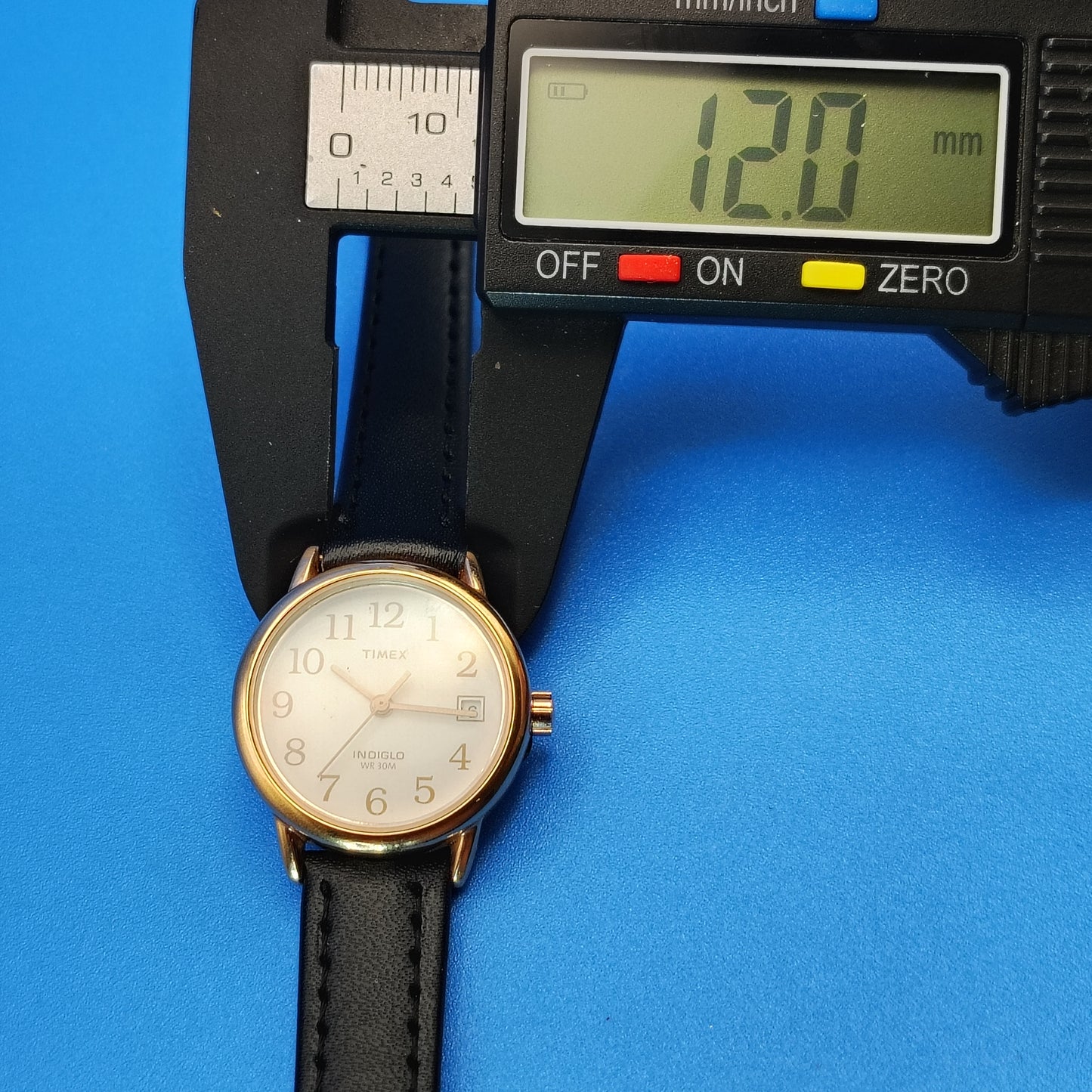 New! Vintage 2012 Timex Indiglo Easy Reader Date 25mm Women's Quartz Watch NOS