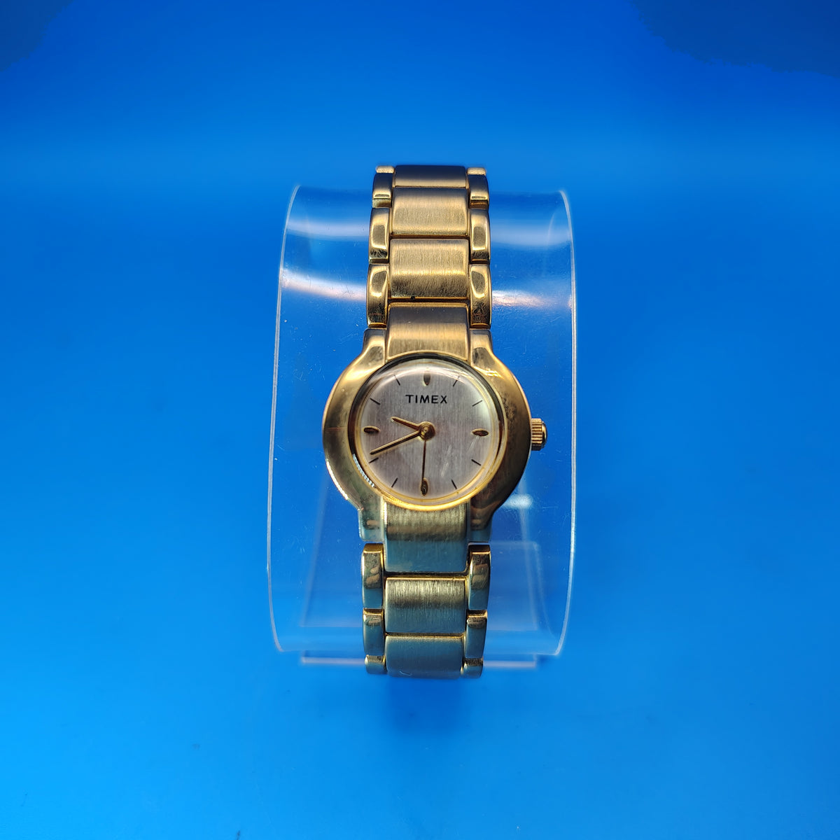 Vintage 1992 Timex 30mm Integrated Bracelet Women's Quartz Watch Size 6.25