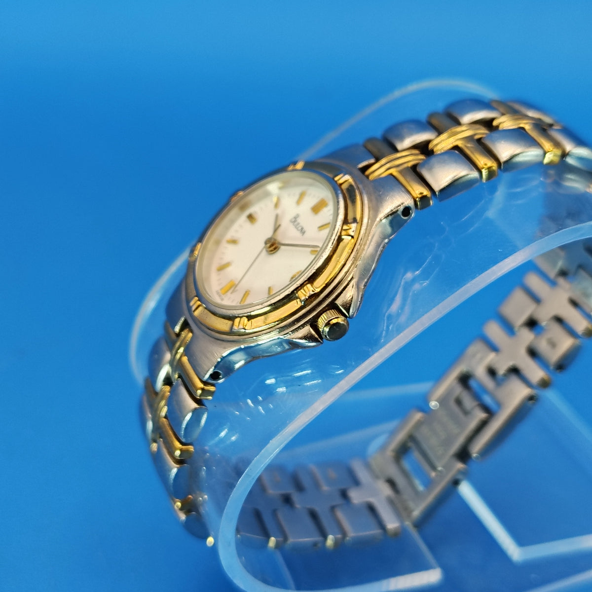 Vintage 1997 Bulova 98M36 Date Two Tone 22mm Women's Quartz Luxury Watch Near Mint