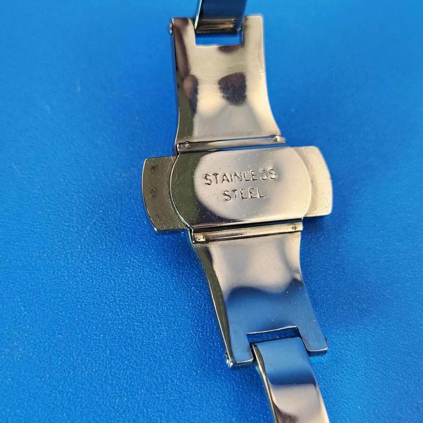 Vintage 1998 Waltham Diver Style 36mm Mens Quartz Watch New Leather Strap Resto