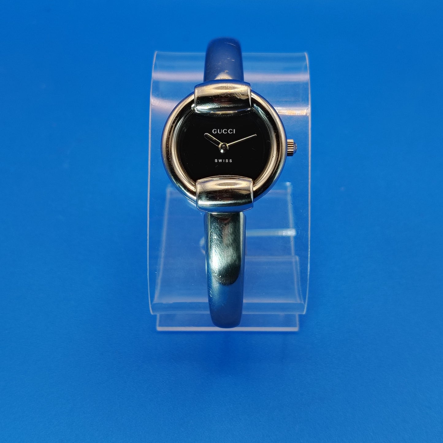 Vintage 1994 Authentic Gucci 1400L Swiss Women's Quartz Bangle Luxury Watch Restored