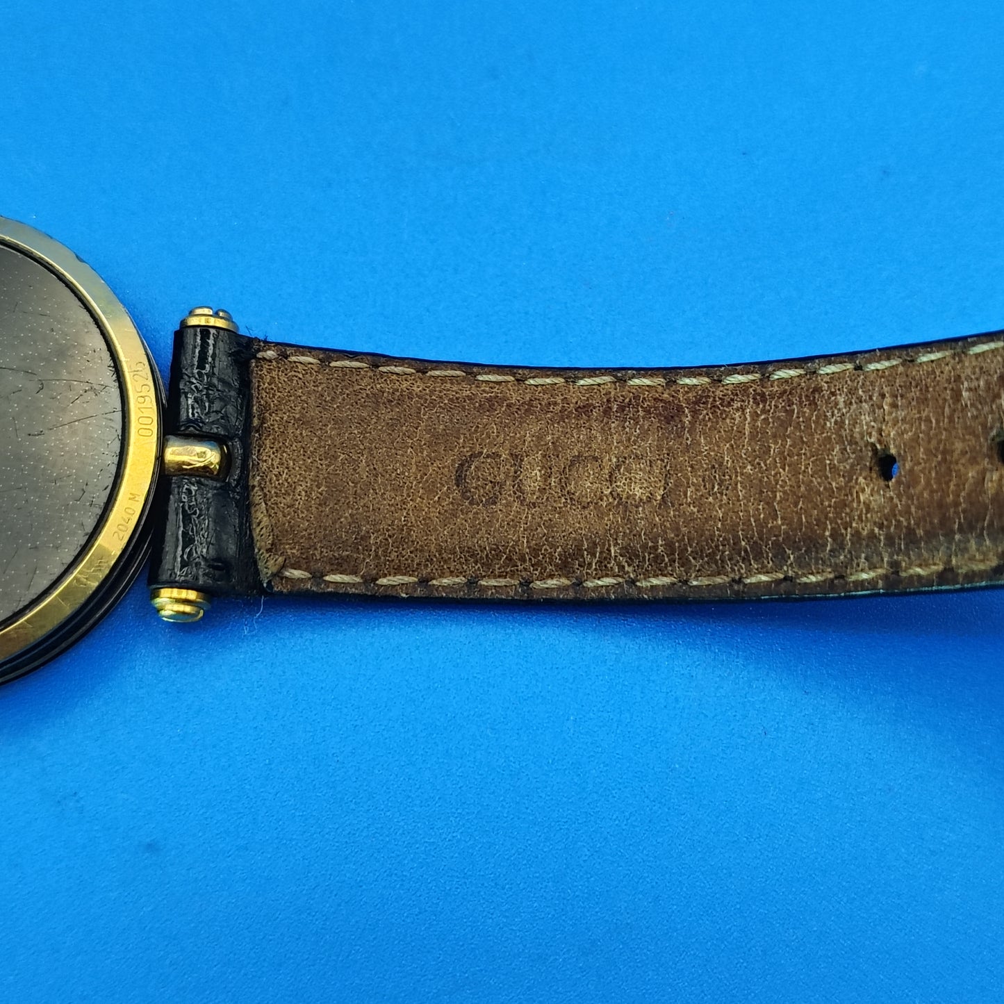 Vintage 1993 Gucci 3000M Swiss Made Mens Luxury Quartz Watch Exotic Lizard Skin Band Fully Resored