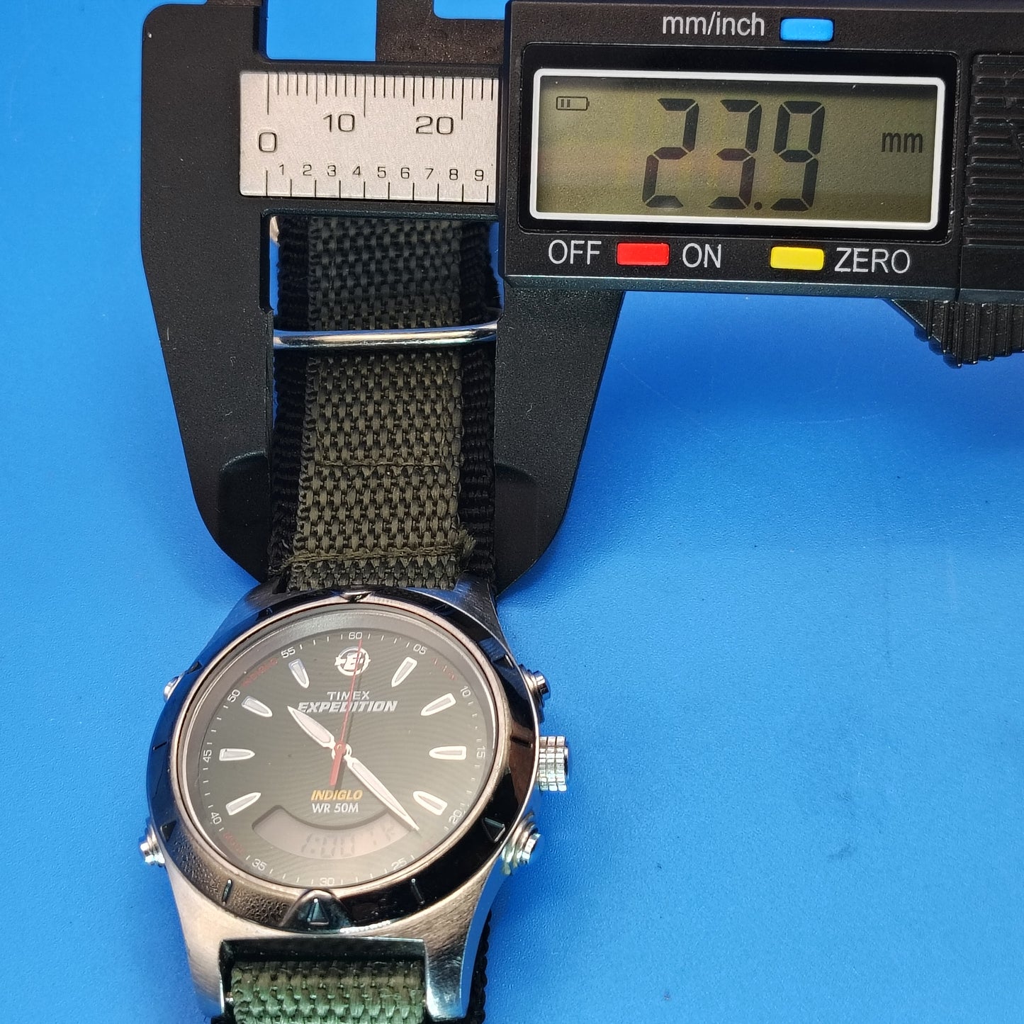 Vintage 2004 Timex Expedition Dual Time Indiglo Ani-Digi Mens Quartz Field Watch