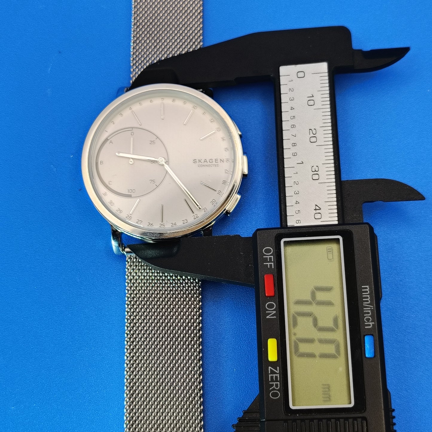 Retro 2017 Skagen Connect Hybrid Quartz Mens 42mm SMRT Watch W/ App Full Set