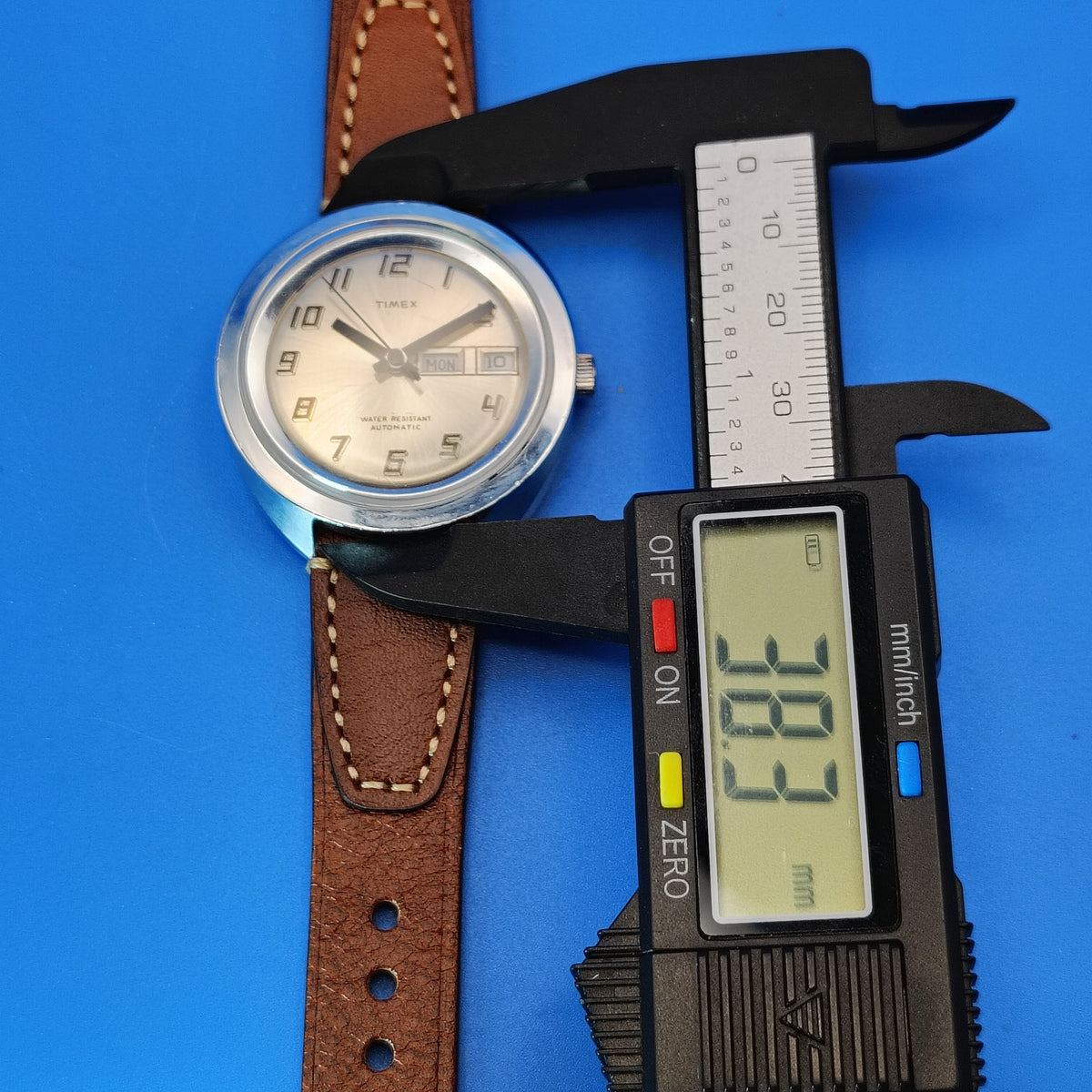 Vintage 1973 Timex Automatic Day/Date Mens Mechanical Watch New High Quality Wax Leather Strap