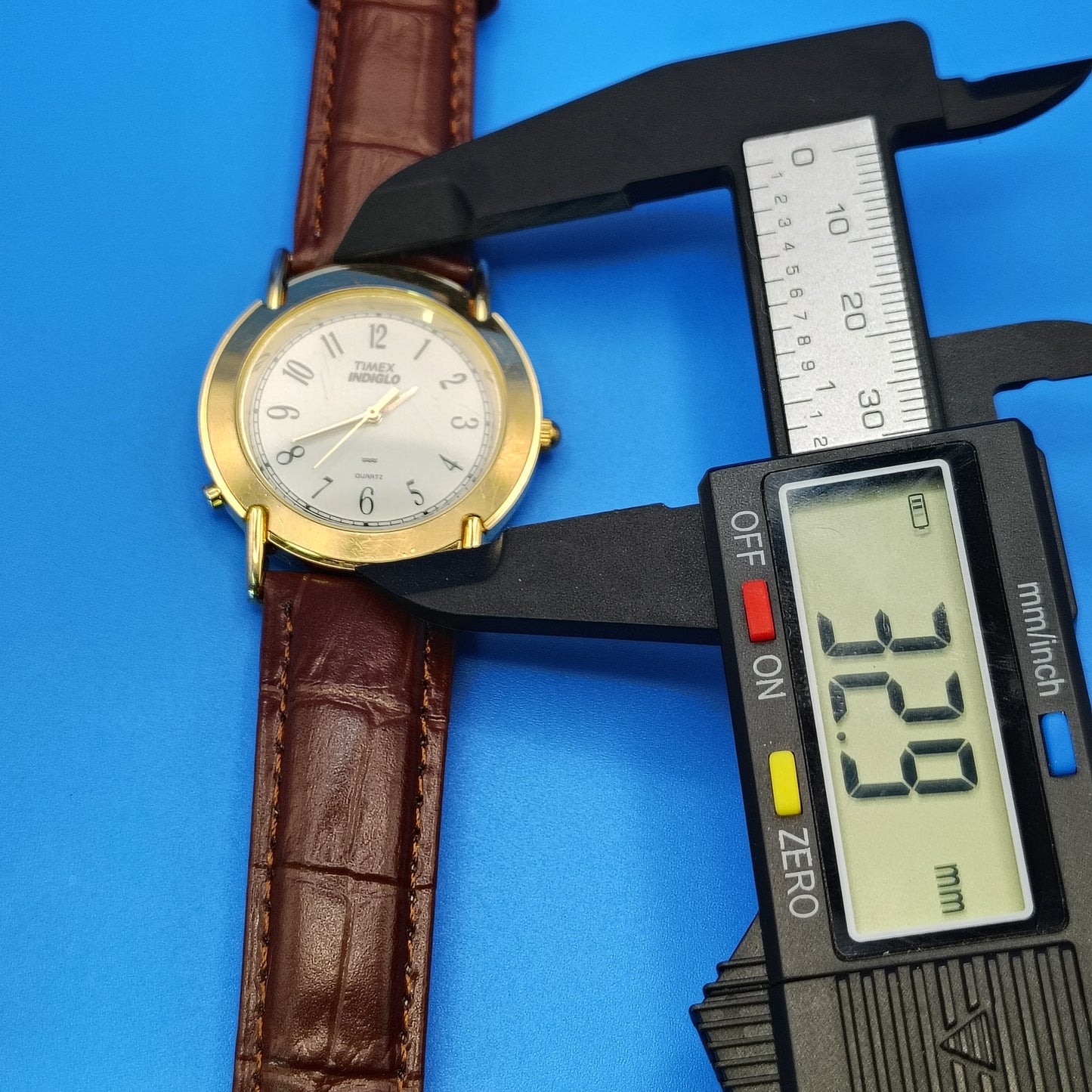 Vintage 1992 Timex Indiglo 33mm Women's Quartz Watch Genuine Leather Band