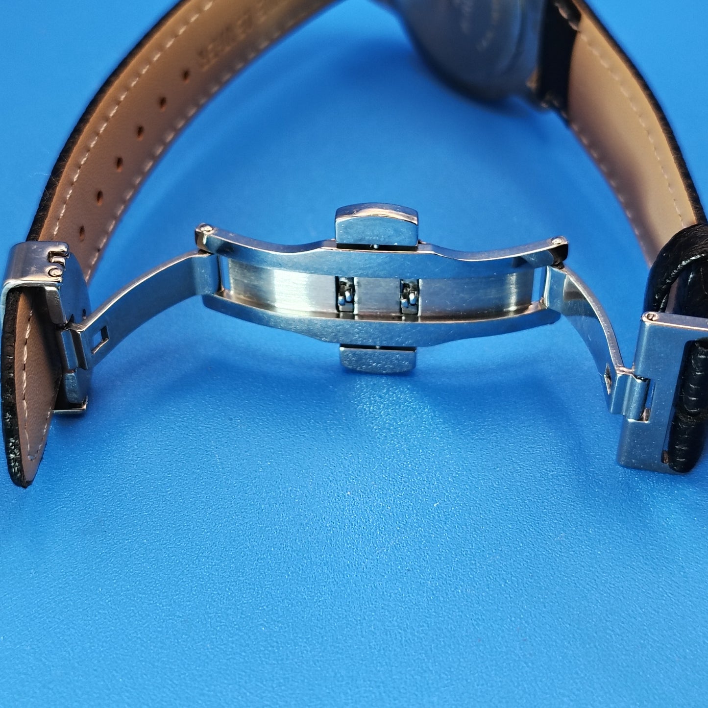 Vintage 1998 Waltham Diver Style 36mm Mens Quartz Watch New Leather Strap Resto