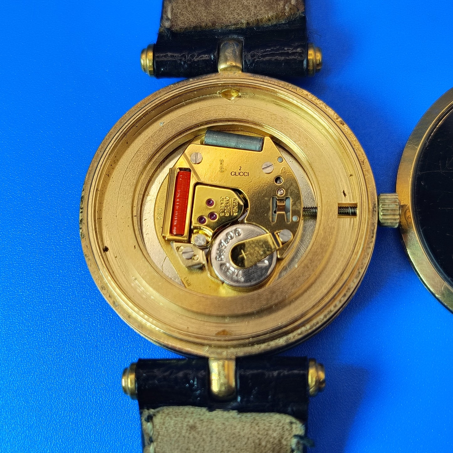 Vintage 1993 Gucci 3000M Swiss Made Mens Luxury Quartz Watch Exotic Lizard Skin Band Fully Resored