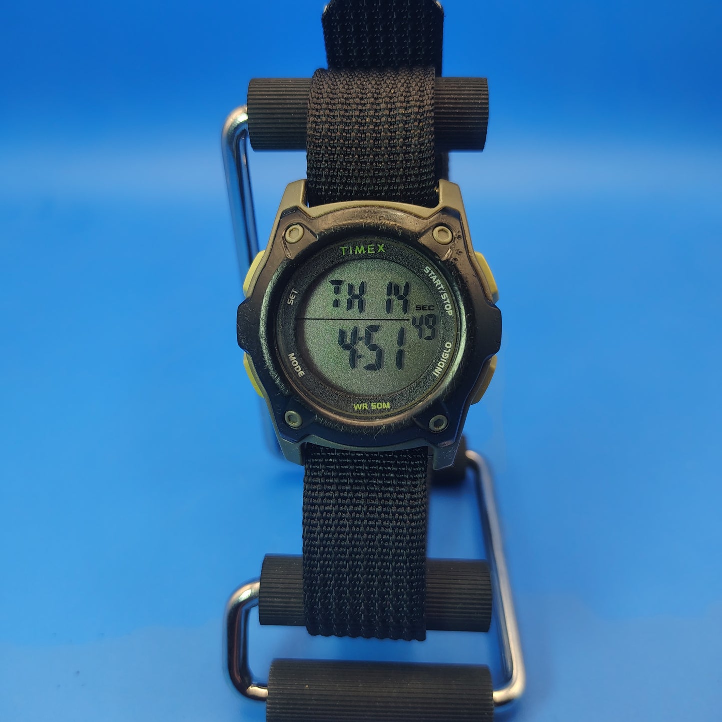 Vintage 2010 Timex Indiglo 33mm Mens Quartz Digital Field Watch New Nato Strap