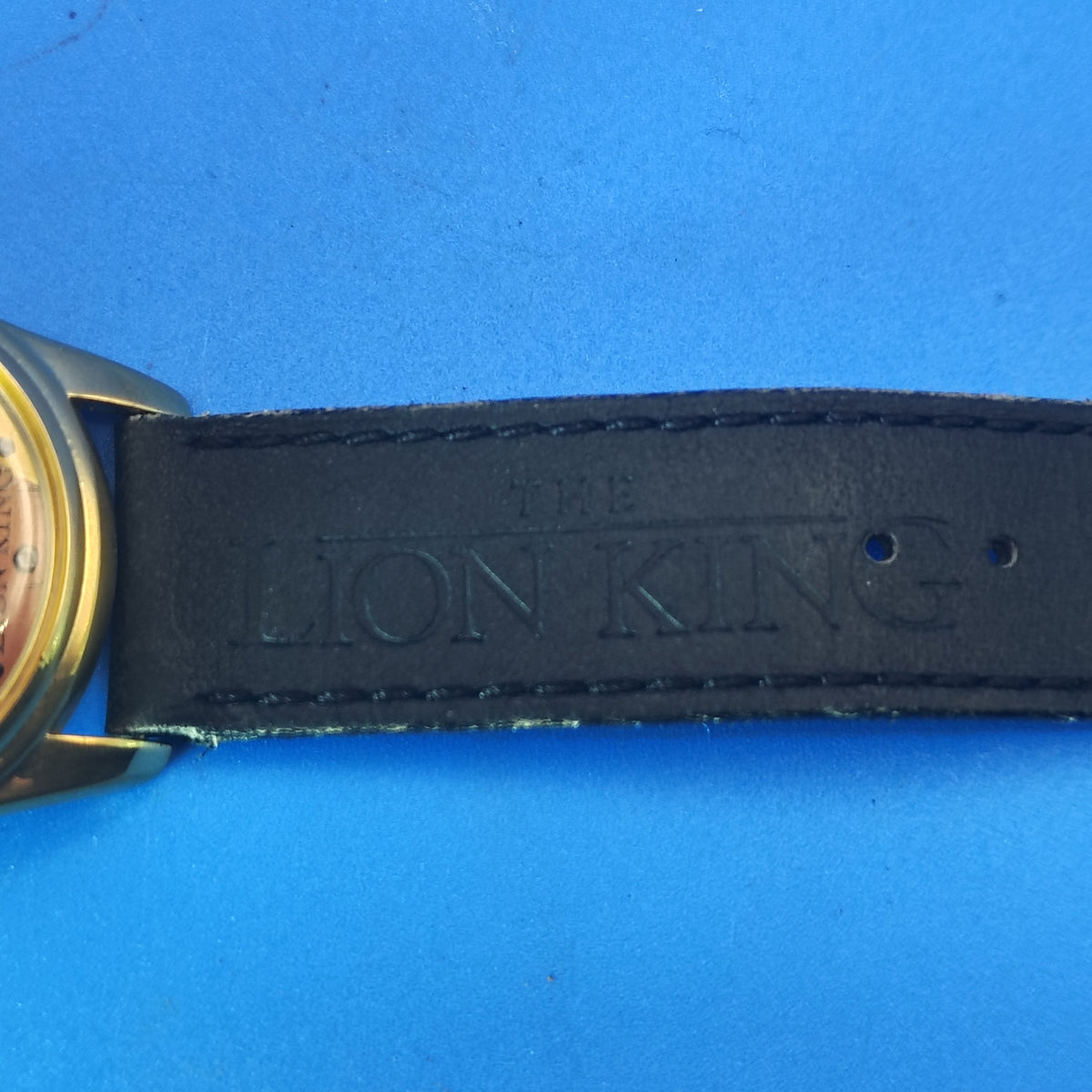 Vintage 1996 Timex Disney The Lion King 33mm Women's Quartz Watch Logo Leather Strap Clearance